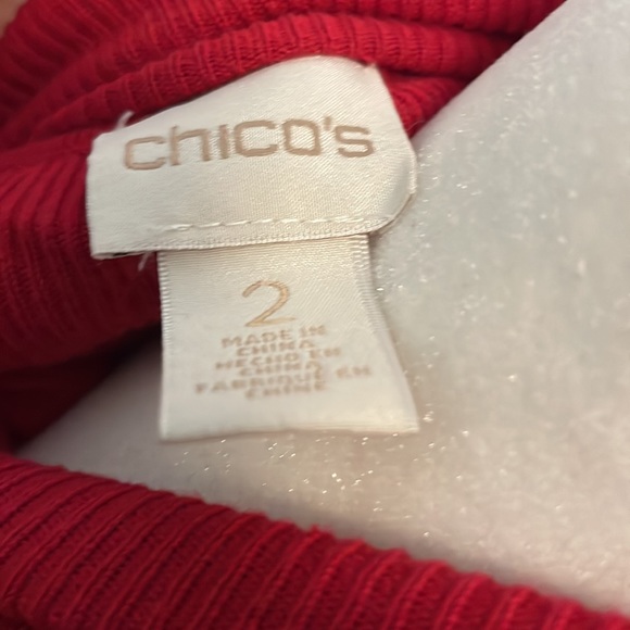 CHICO’S “DARCY” RED TURTLENECK SWEATER “Renaissance” RIBBED SIDES Size 2 - Picture 9 of 10
